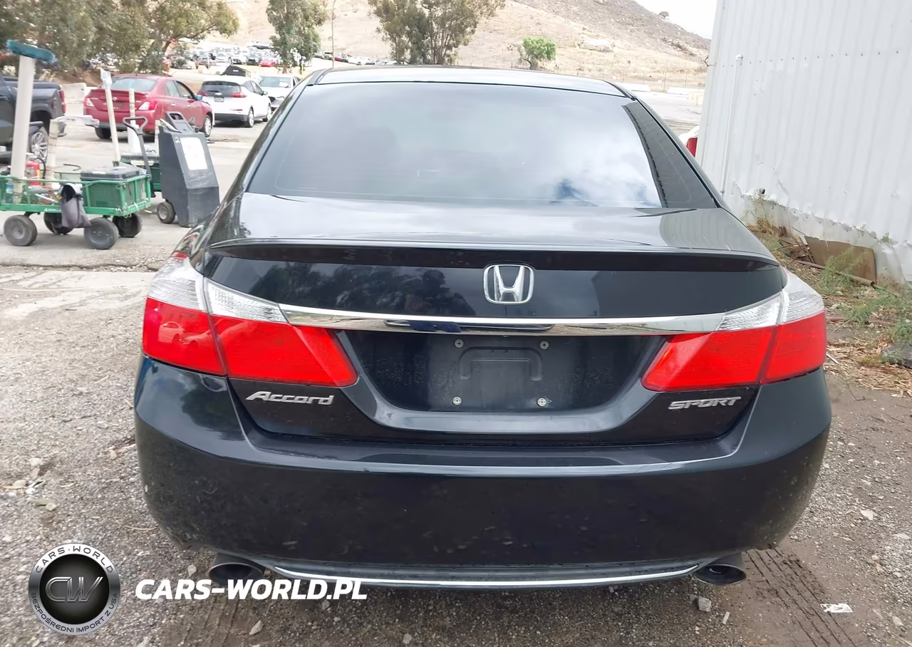 2015 Honda Accord Sport VIN:1HGCR2F52FA002693 - 16
