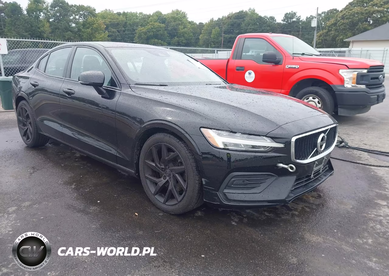 2020 Volvo S60 T5 Momentum