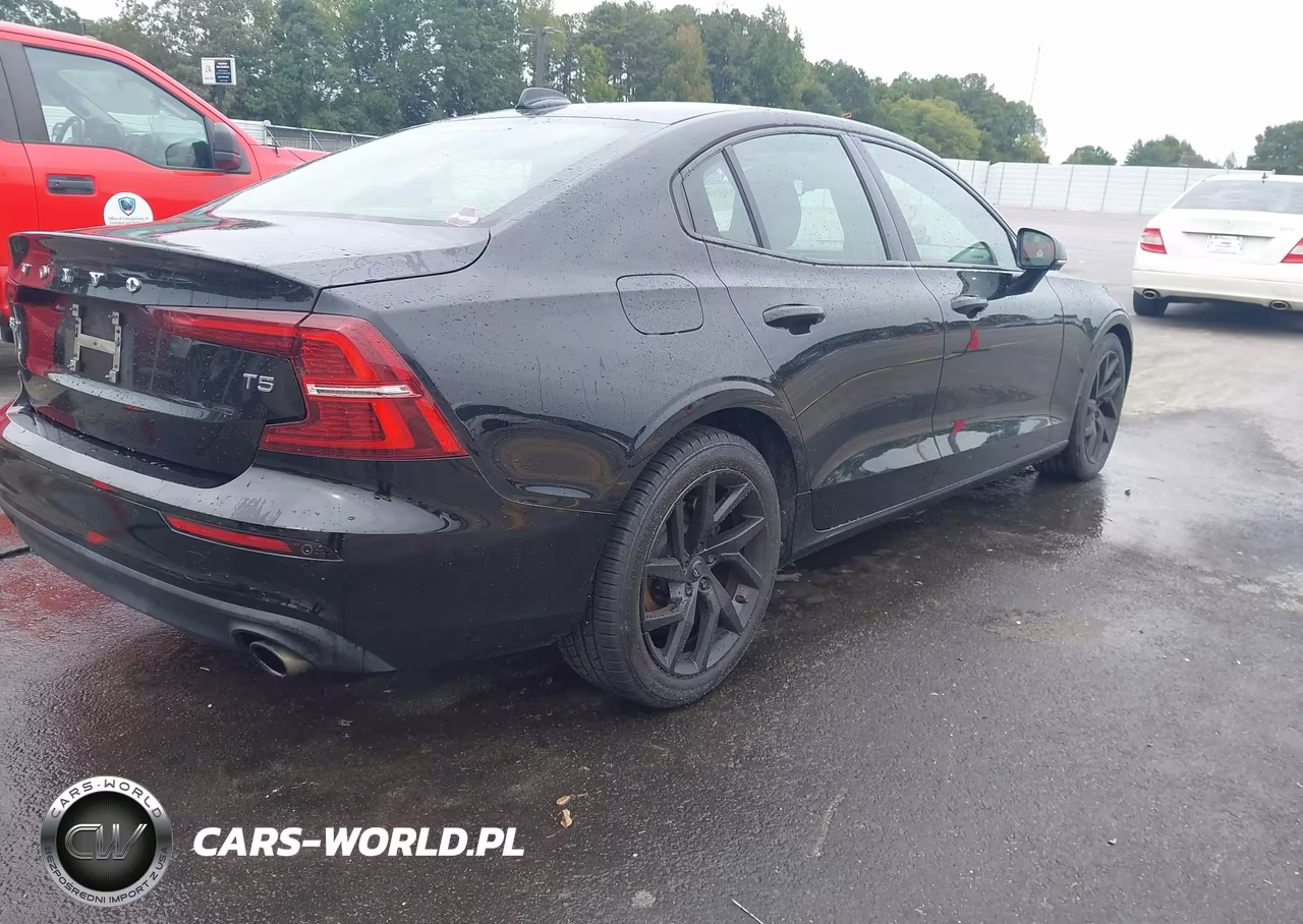 2020 Volvo S60 T5 Momentum VIN:7JR102FK8LG031924 - 4