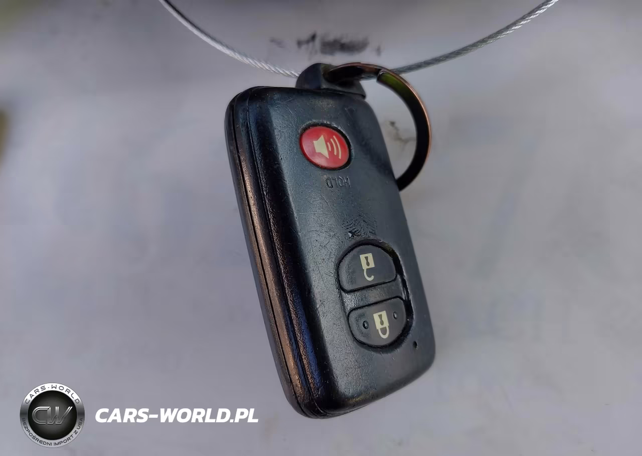 2012 Toyota Prius Two VIN:JTDKN3DU7C1563568 - 11