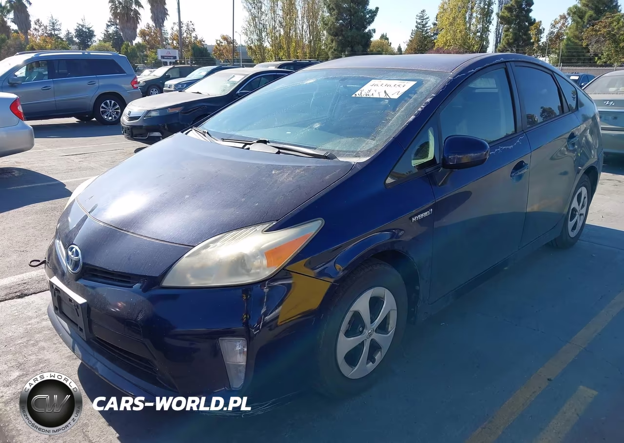 2012 Toyota Prius Two VIN:JTDKN3DU7C1563568 - 6