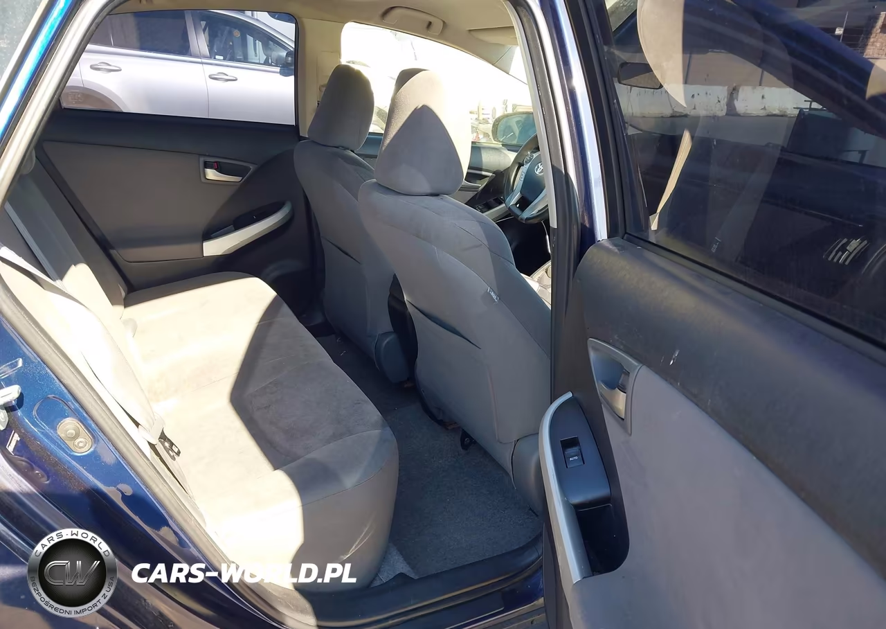 2012 Toyota Prius Two VIN:JTDKN3DU7C1563568 - 8