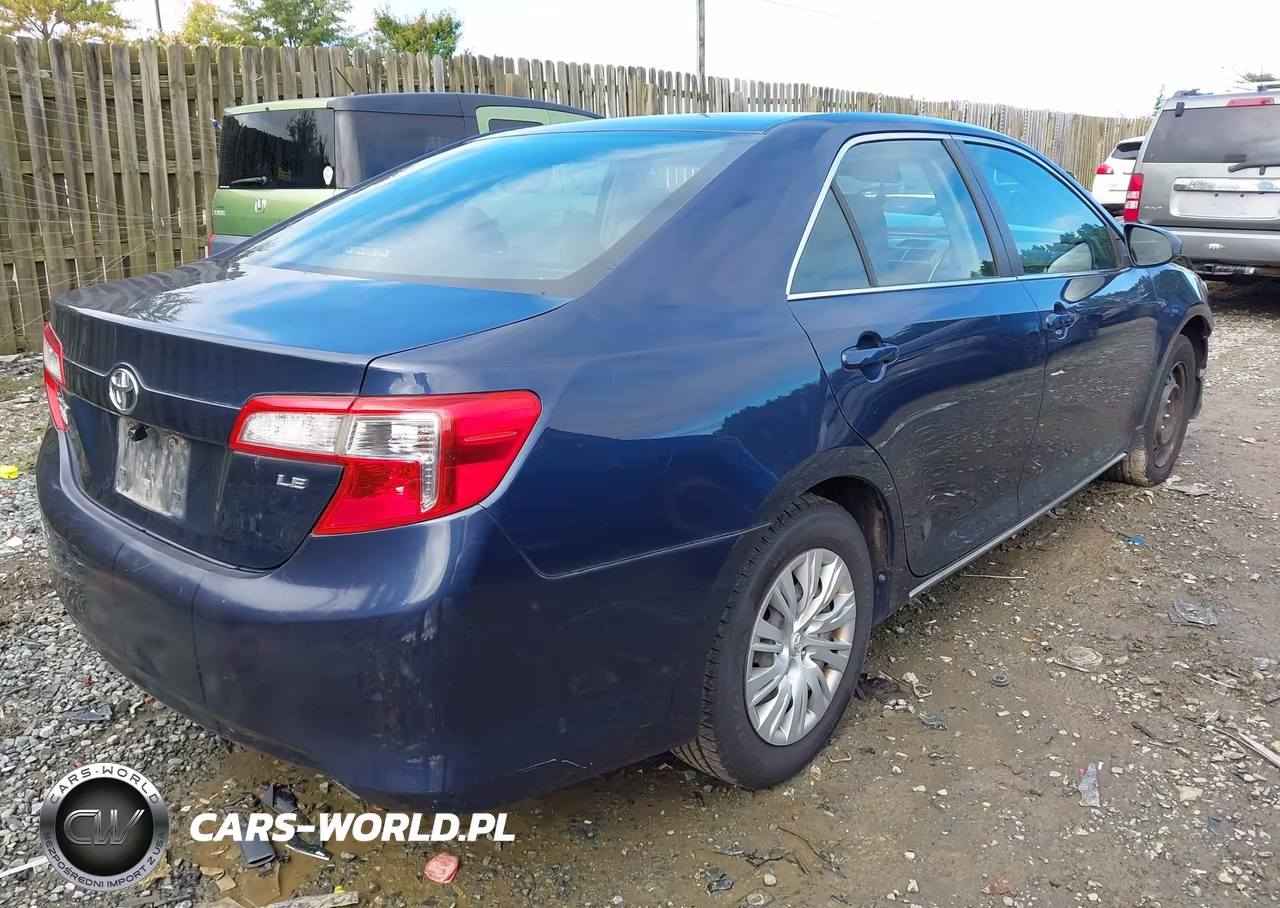 2014 Toyota Camry Le VIN:4T1BF1FK7EU861063 - 4