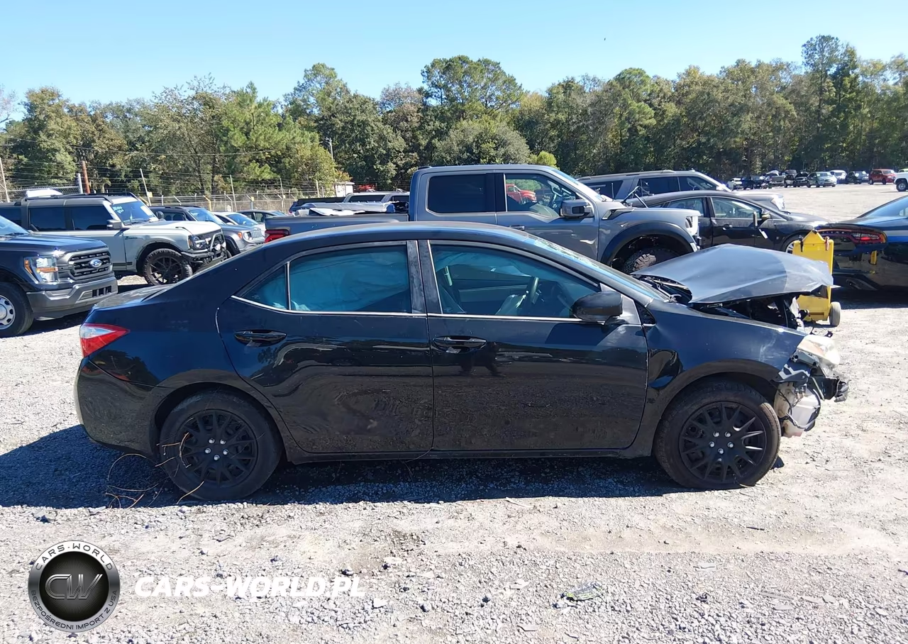 2016 Toyota Corolla Le VIN:2T1BURHE2GC558028 - 13