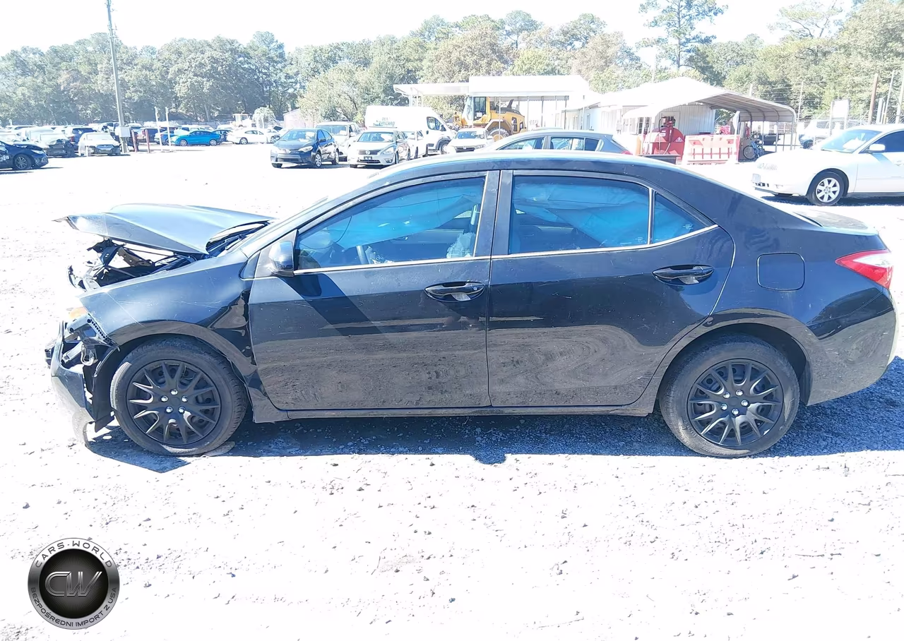 2016 Toyota Corolla Le VIN:2T1BURHE2GC558028 - 14