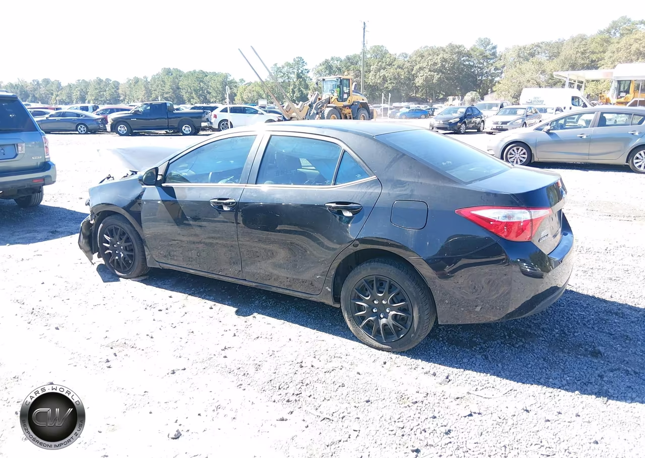 2016 Toyota Corolla Le VIN:2T1BURHE2GC558028 - 3