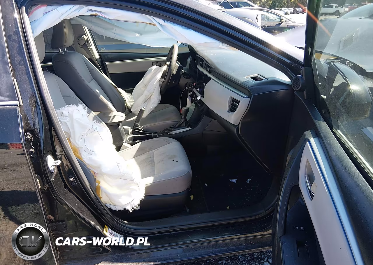 2016 Toyota Corolla Le VIN:2T1BURHE2GC558028 - 5