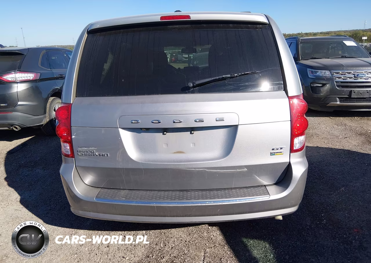 2018 Dodge Grand Caravan Gt VIN:2C4RDGEG8JR318756 - 16