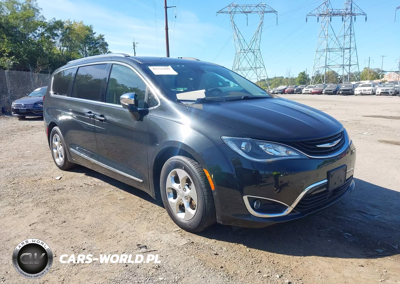 2018 Chrysler Pacifica Hybrid Limited VIN:2C4RC1N73JR229404 - 1
