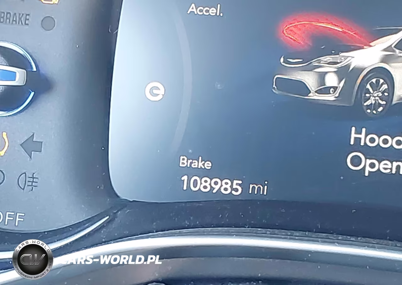 2018 Chrysler Pacifica Hybrid Limited VIN:2C4RC1N73JR229404 - 16
