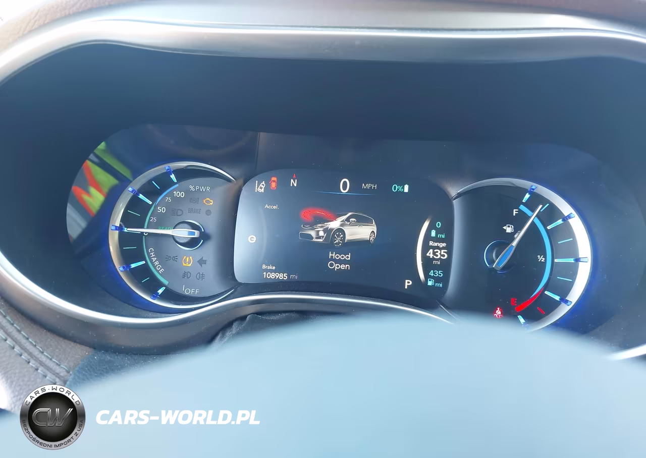 2018 Chrysler Pacifica Hybrid Limited VIN:2C4RC1N73JR229404 - 7