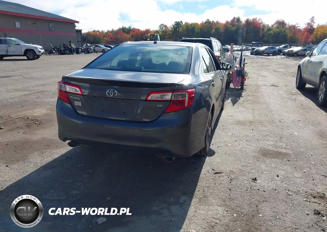 2012 Toyota Camry Se V6 VIN:4T1BK1FK6CU008226 - 4