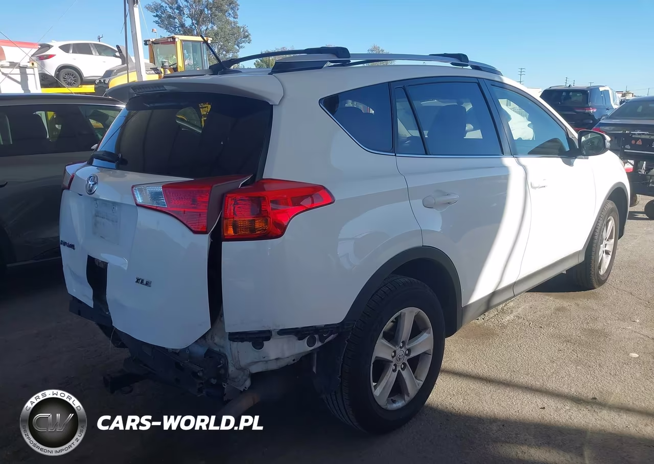2014 Toyota Rav4 Xle VIN:JTMWFREV3EJ007818 - 4