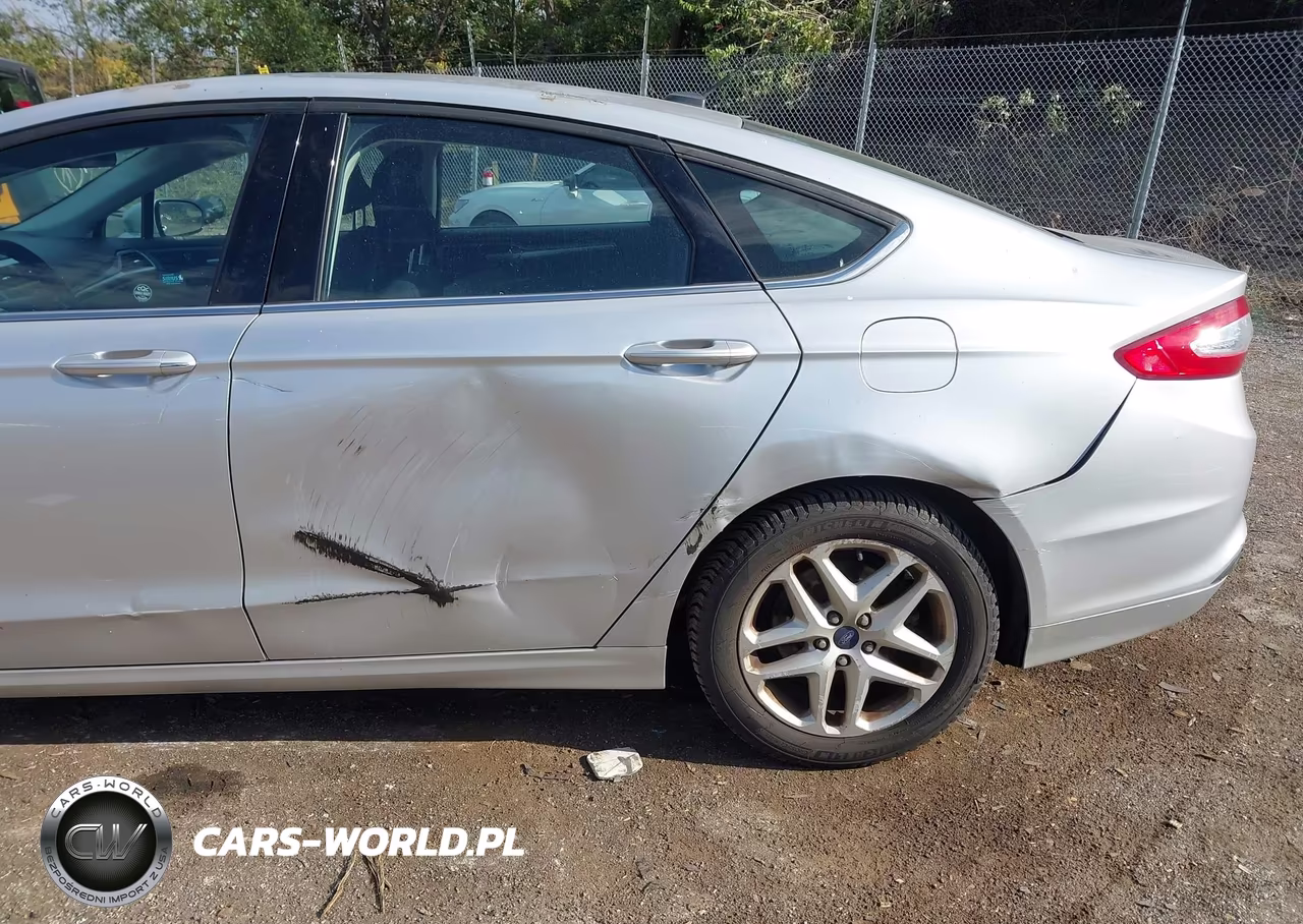 2015 Ford Fusion Se VIN:3FA6P0H73FR199647 - 6