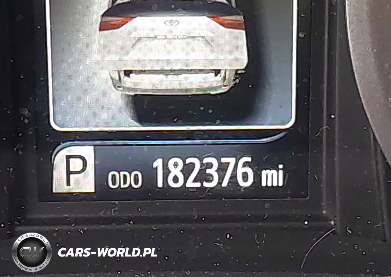 2018 Toyota Sienna Le 8 Passenger VIN:5TDKZ3DC0JS904546 - 15