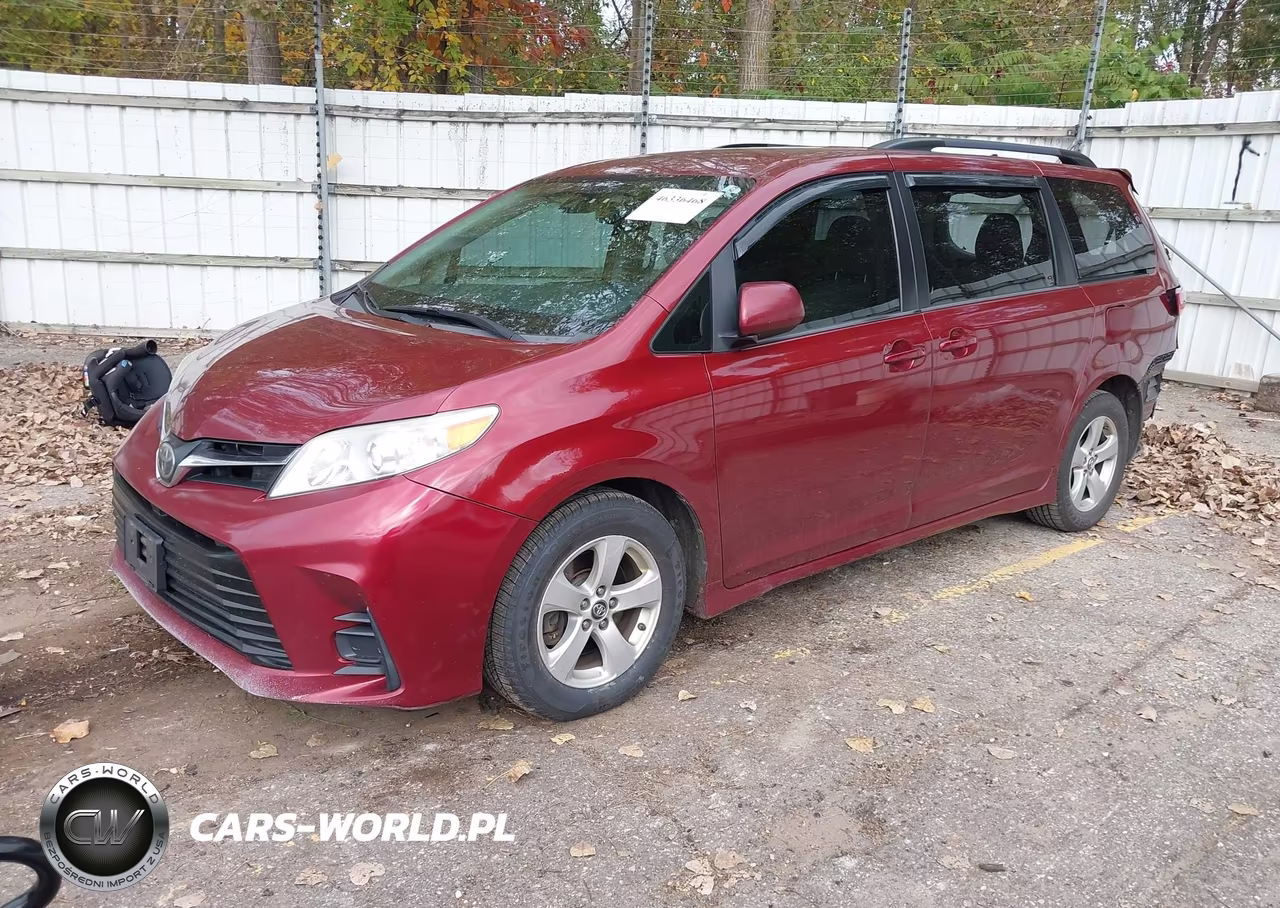 2018 Toyota Sienna Le 8 Passenger VIN:5TDKZ3DC0JS904546 - 2
