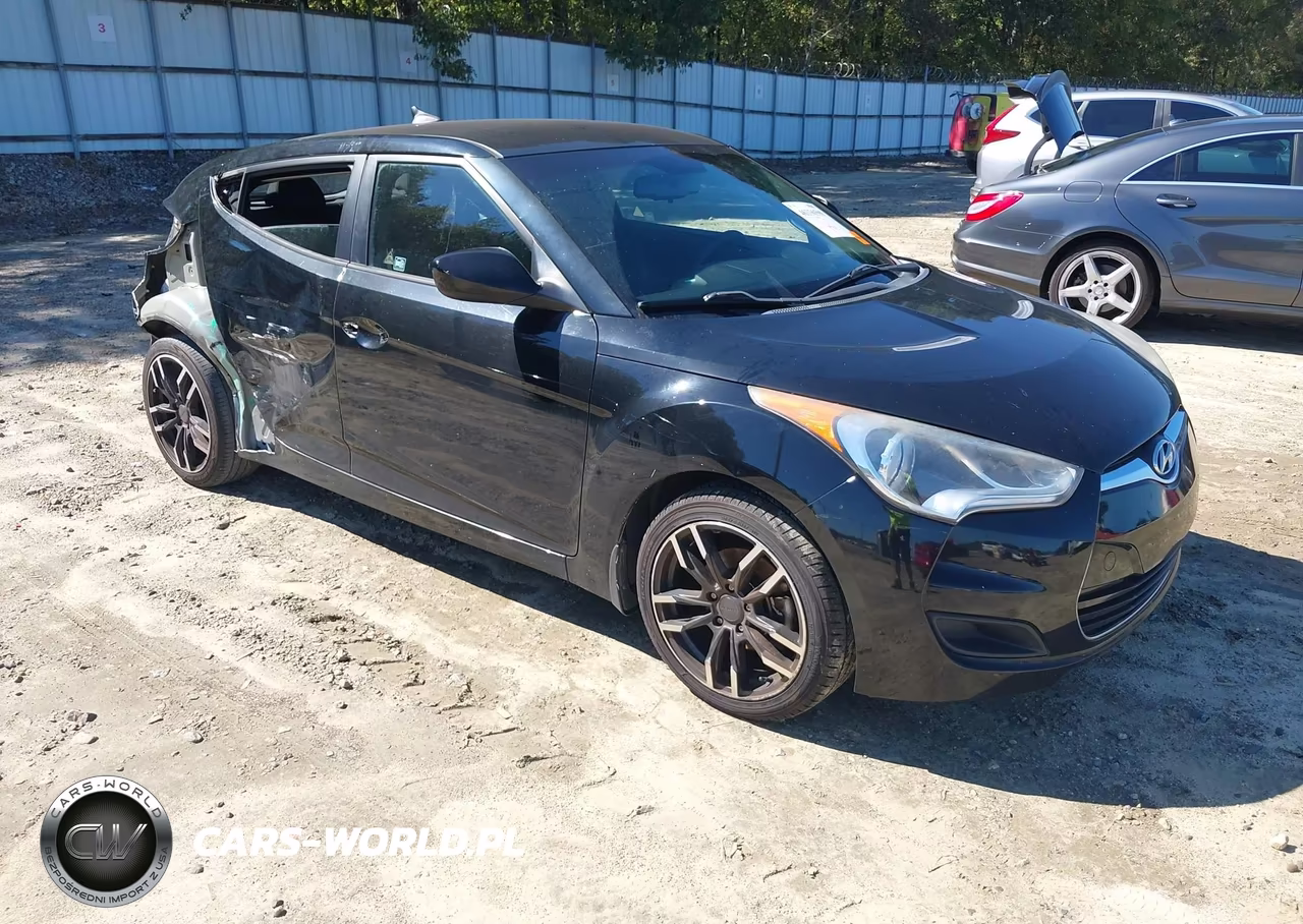 2013 Hyundai Veloster Base W-Black
