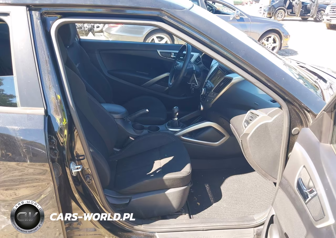 2013 Hyundai Veloster Base W-Black VIN:KMHTC6AD4DU171787 - 5