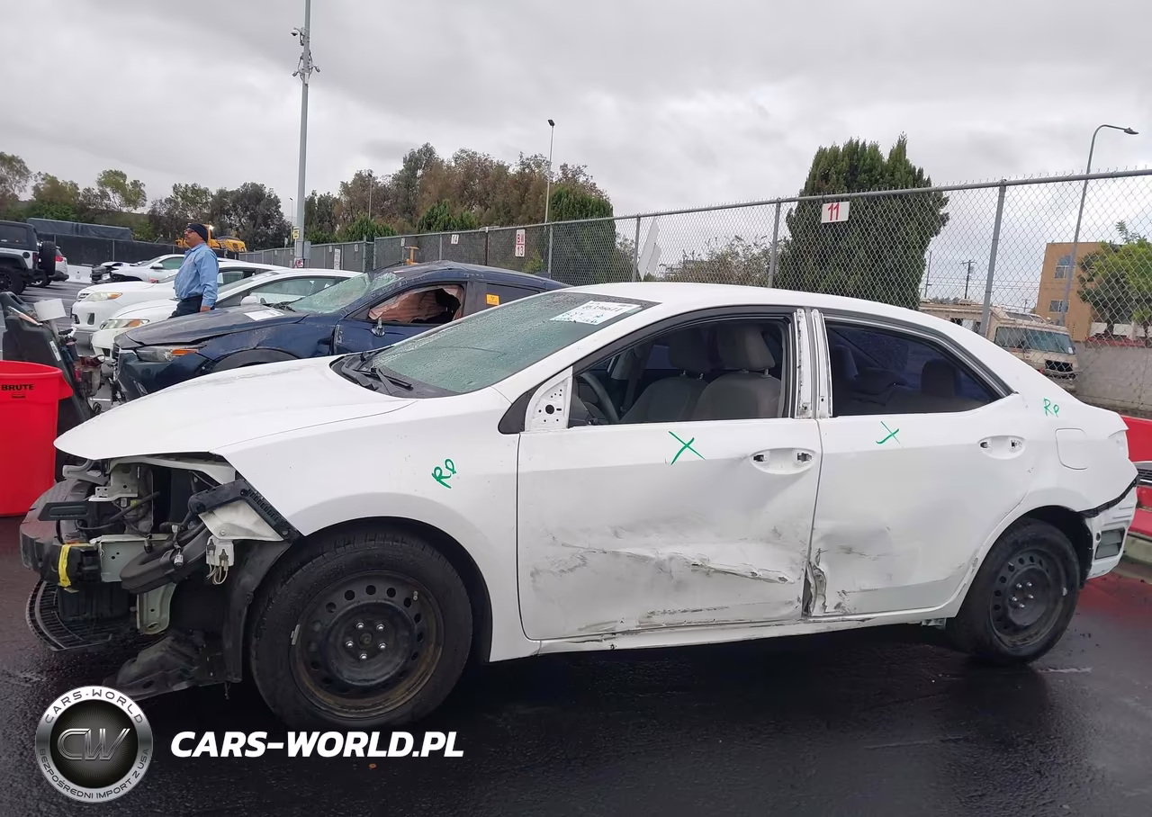 2016 Toyota Corolla Le VIN:5YFBURHE9GP518514 - 15