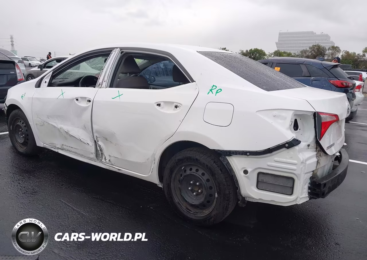 2016 Toyota Corolla Le VIN:5YFBURHE9GP518514 - 3
