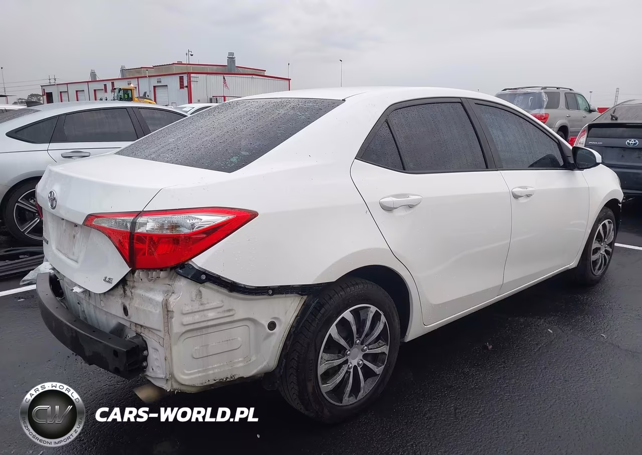 2016 Toyota Corolla Le VIN:5YFBURHE9GP518514 - 4