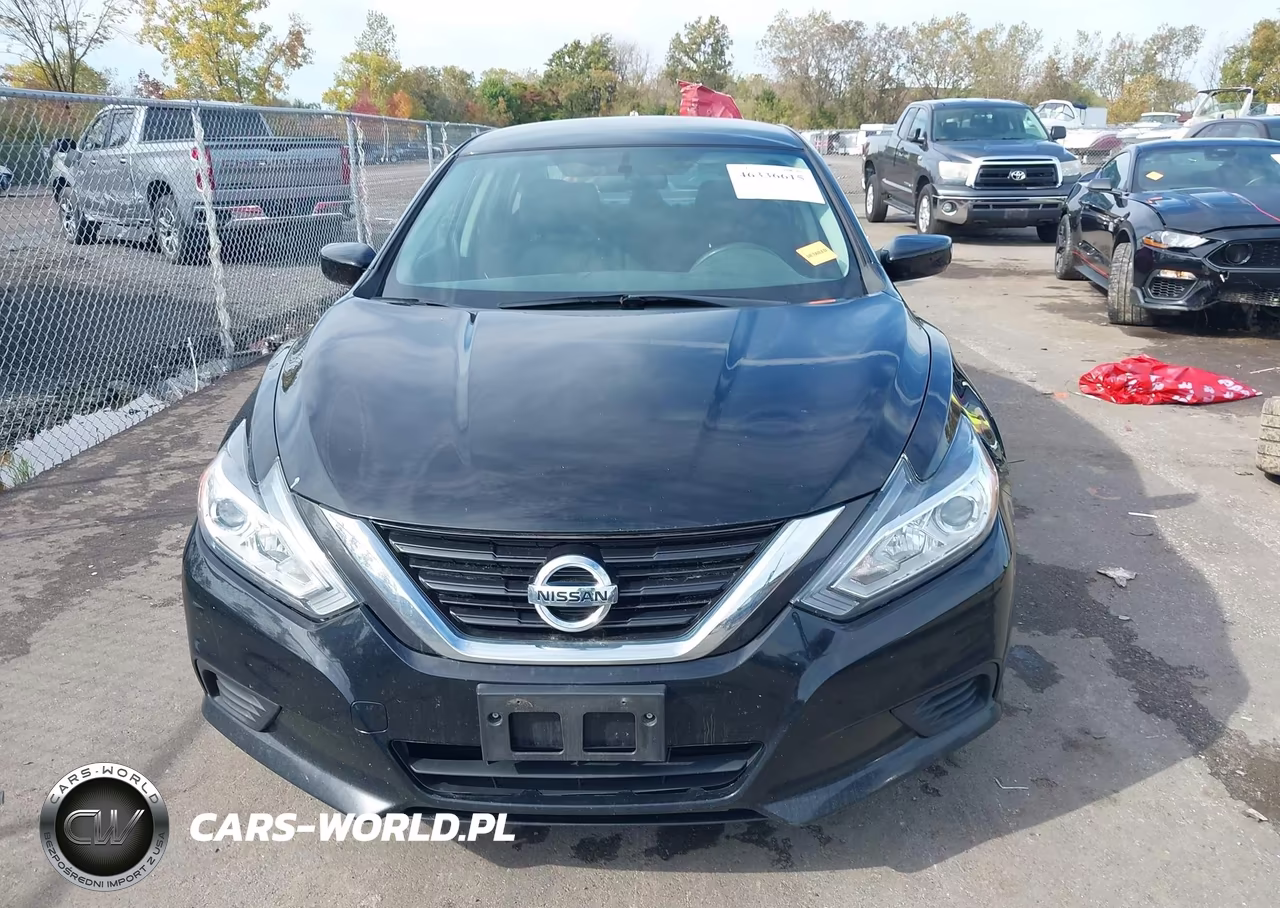 2018 Nissan Altima 2.5 S VIN:1N4AL3AP7JC158463 - 12