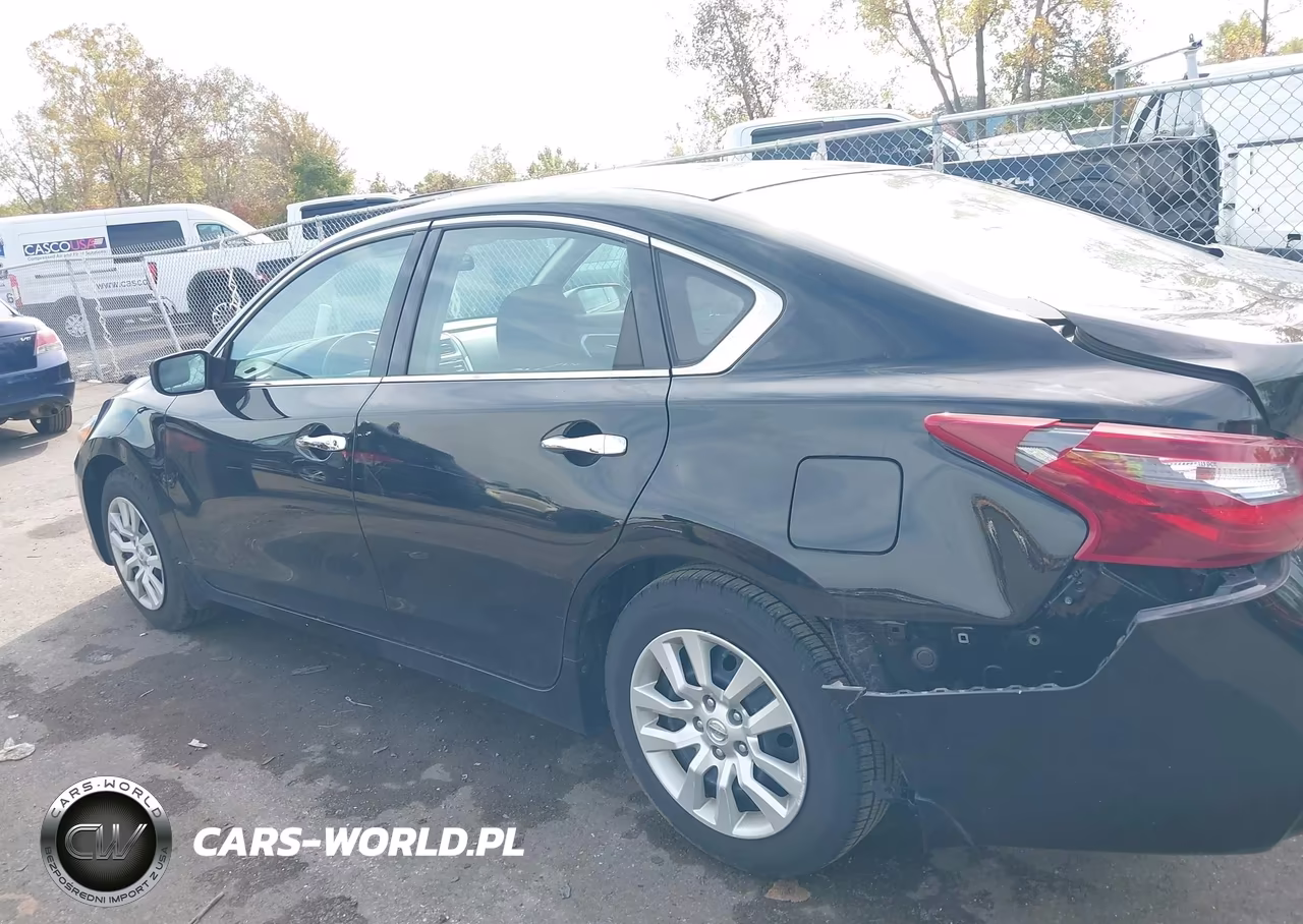2018 Nissan Altima 2.5 S VIN:1N4AL3AP7JC158463 - 14