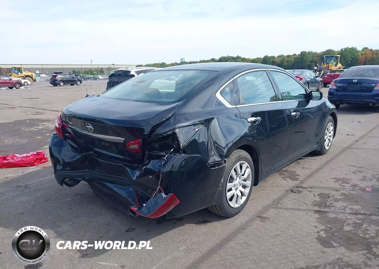 2018 Nissan Altima 2.5 S VIN:1N4AL3AP7JC158463 - 4