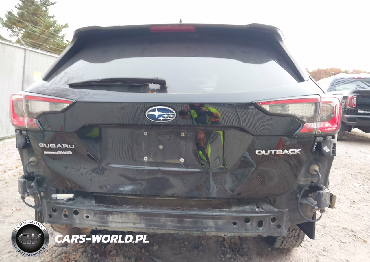 2020 Subaru Outback Premium VIN:4S4BTACCXL3103761 - 6