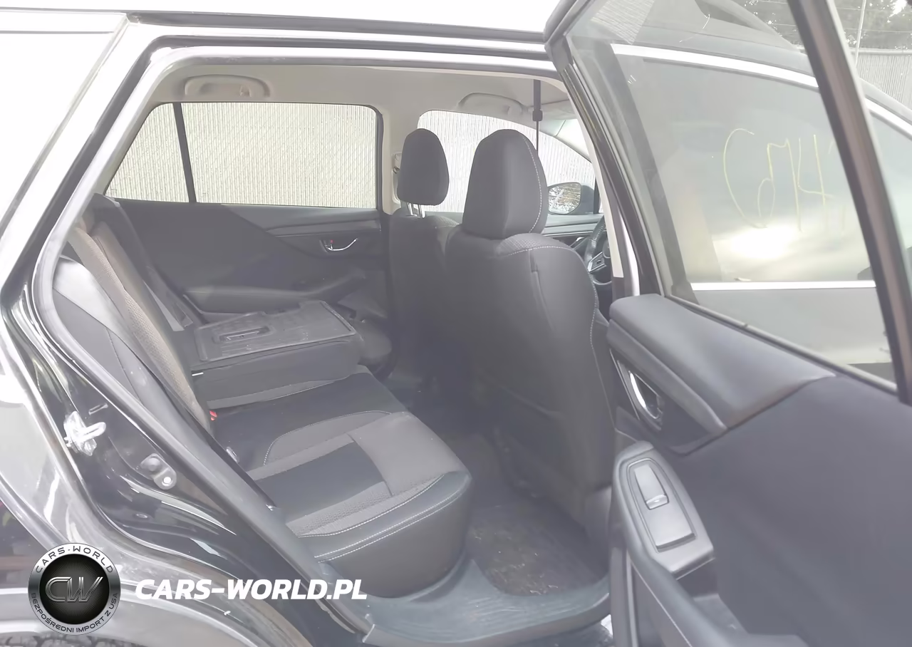 2020 Subaru Outback Premium VIN:4S4BTACCXL3103761 - 8