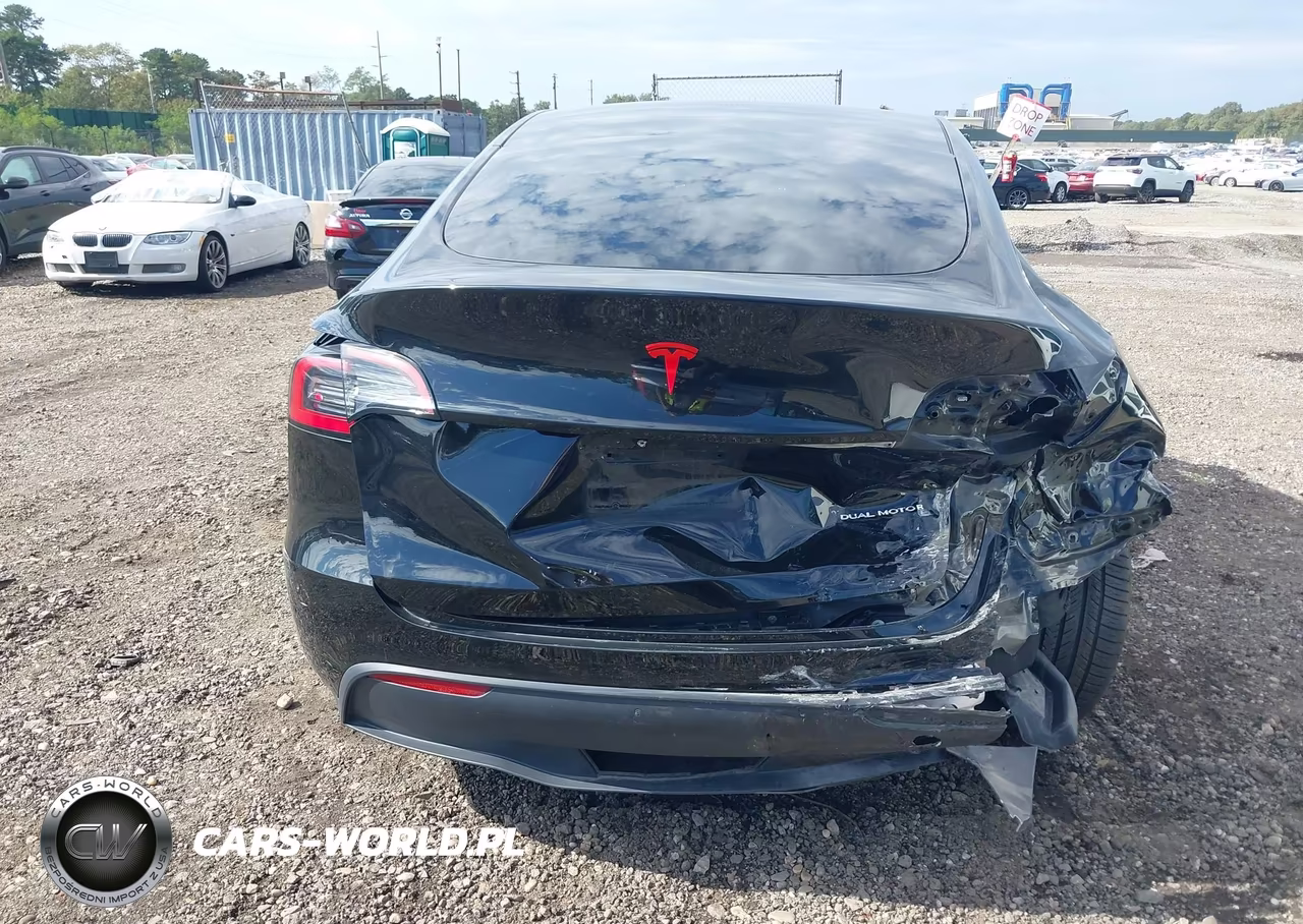 2023 Tesla Model Y Awd-Long Range Dual Motor All-Wheel Drive VIN:7SAYGAEE1PF913907 - 16
