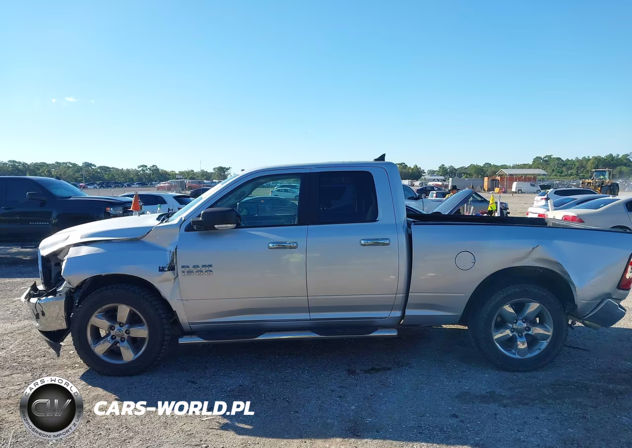 2018 Ram 1500 Big Horn 4X4 6'4 Box VIN:1C6RR7GT2JS120532 - 13