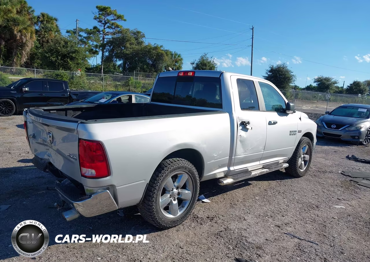 2018 Ram 1500 Big Horn 4X4 6'4 Box VIN:1C6RR7GT2JS120532 - 4
