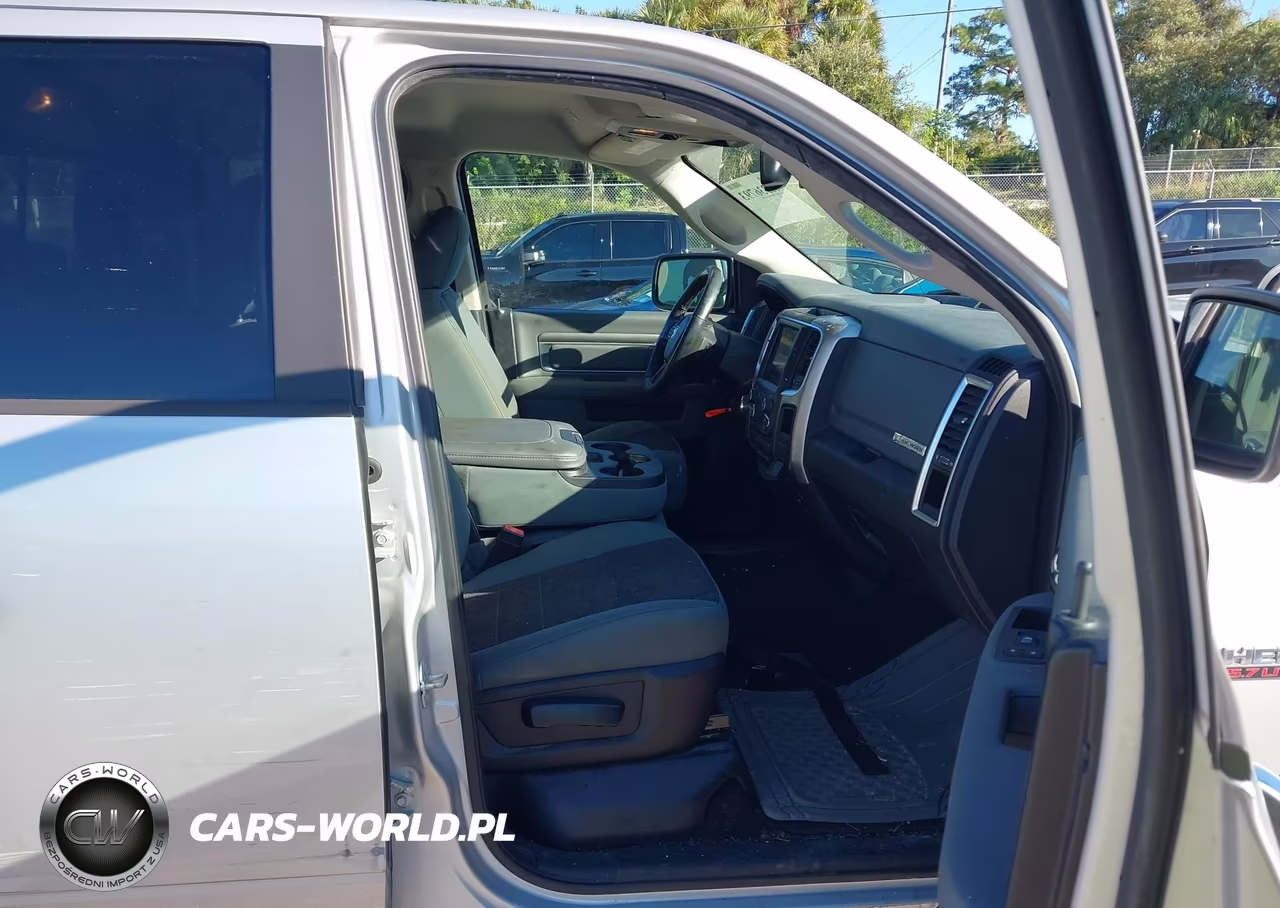 2018 Ram 1500 Big Horn 4X4 6'4 Box VIN:1C6RR7GT2JS120532 - 5