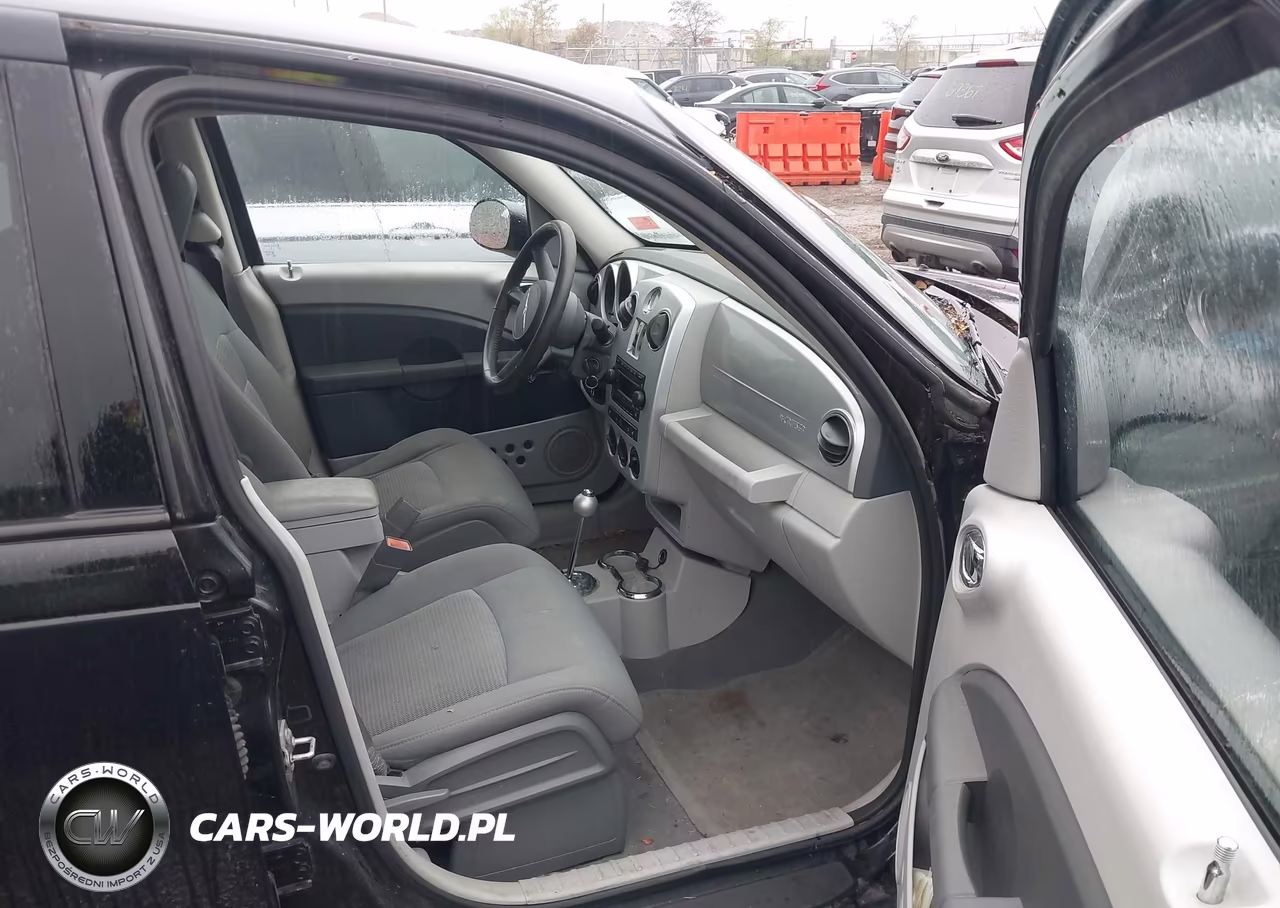 2010 Chrysler Pt Cruiser Classic VIN:3A4GY5F93AT132159 - 5