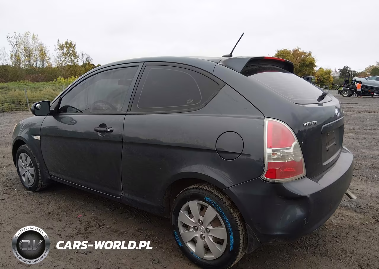 2011 Hyundai Accent Gs VIN:KMHCM3AC8BU201812 - 3