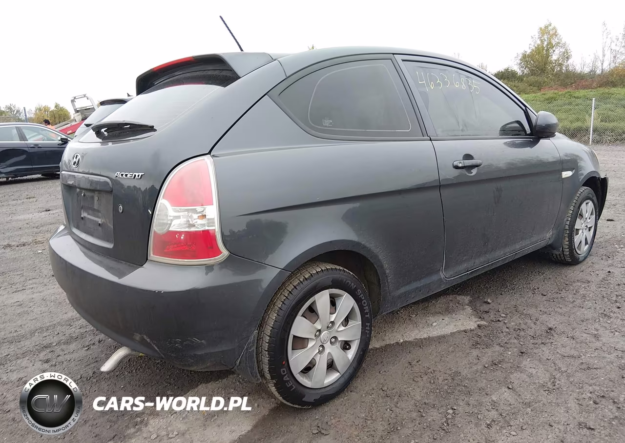 2011 Hyundai Accent Gs VIN:KMHCM3AC8BU201812 - 4