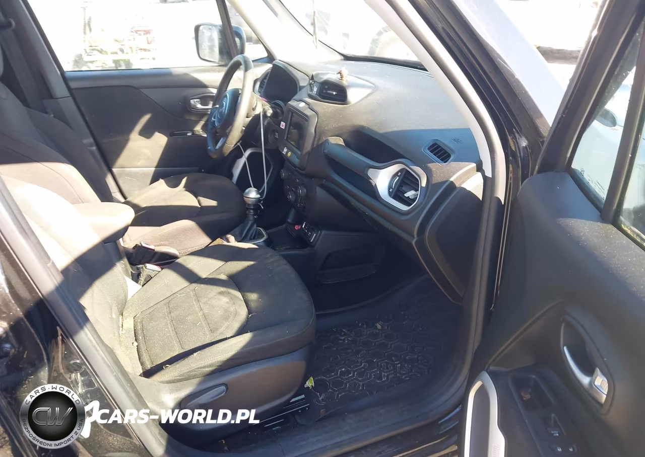 2018 Jeep Renegade Latitude Fwd VIN:ZACCJABH1JPG91392 - 5