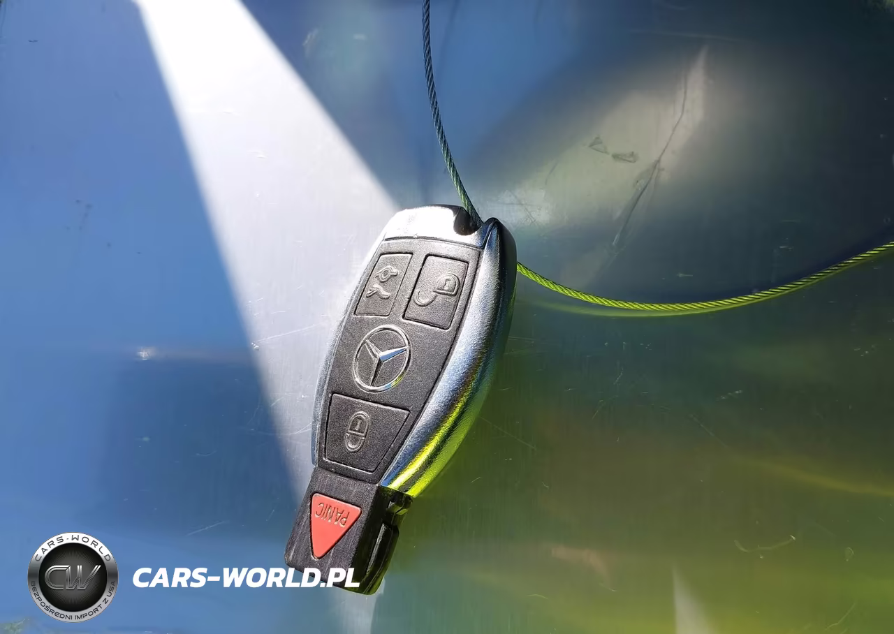 2010 Mercedes-Benz Slk 300 VIN:WDBWK5EA4AF232844 - 11