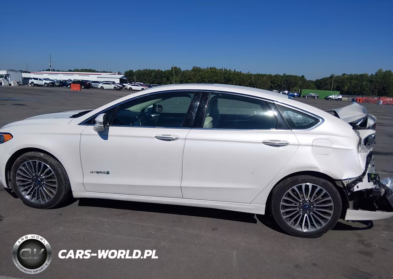 2018 Ford Fusion Hybrid Titanium VIN:3FA6P0RU3JR274862 - 15