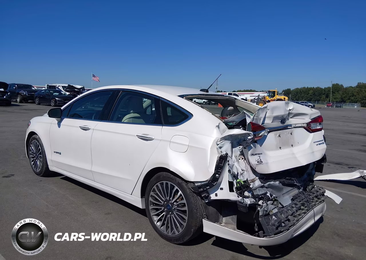 2018 Ford Fusion Hybrid Titanium VIN:3FA6P0RU3JR274862 - 3