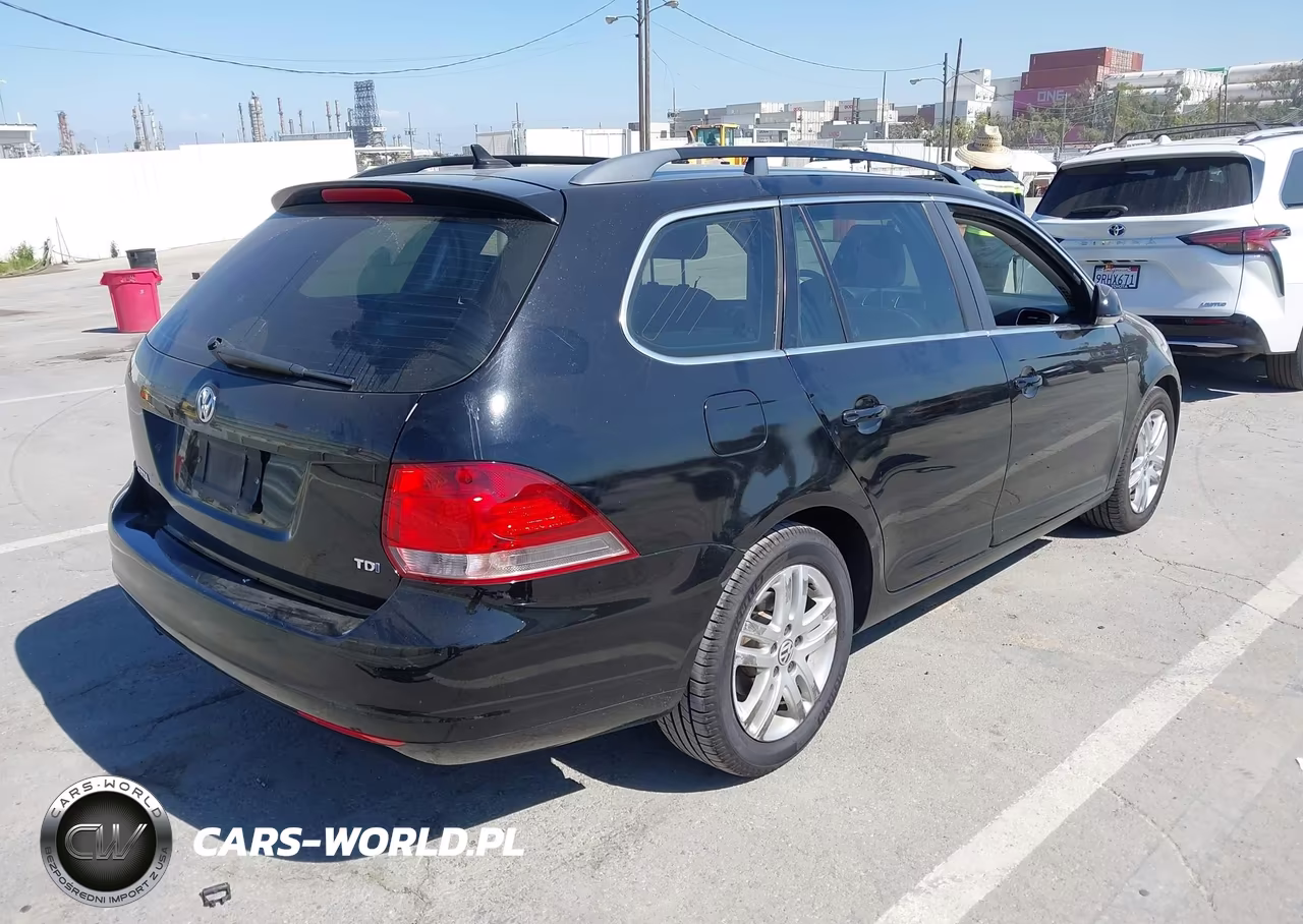 2012 Volkswagen Jetta Sportwagen 2.0L Tdi VIN:3VWPL7AJ7CM682749 - 4