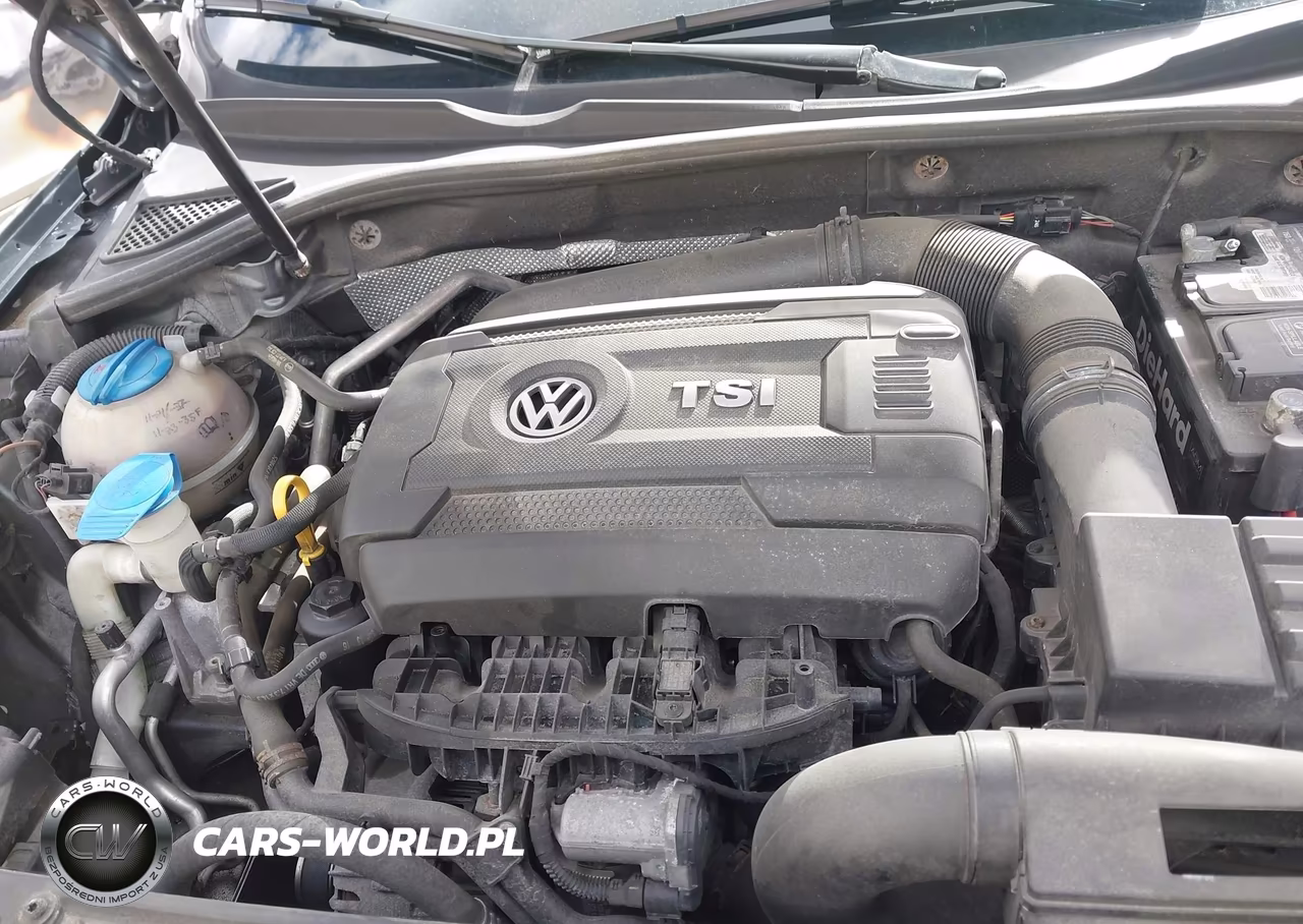 2017 Volkswagen Passat 1.8T R-Line VIN:1VWDT7A34HC001055 - 10