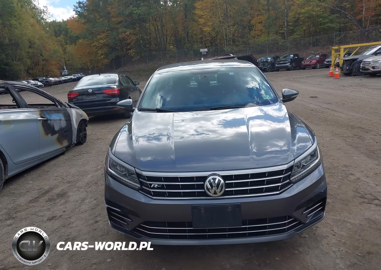 2017 Volkswagen Passat 1.8T R-Line VIN:1VWDT7A34HC001055 - 12