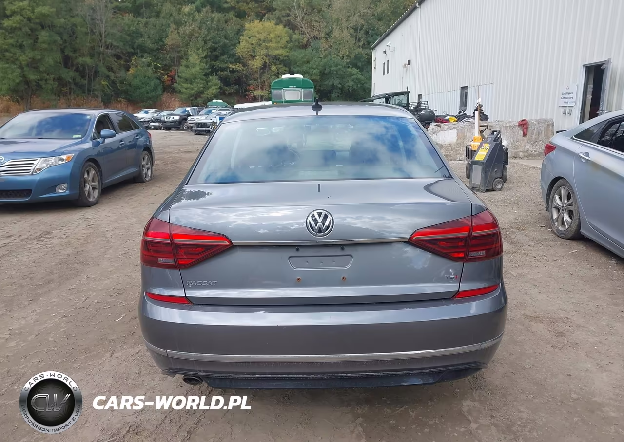 2017 Volkswagen Passat 1.8T R-Line VIN:1VWDT7A34HC001055 - 16