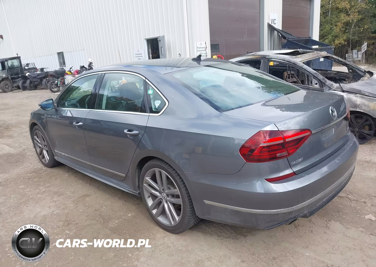 2017 Volkswagen Passat 1.8T R-Line VIN:1VWDT7A34HC001055 - 3