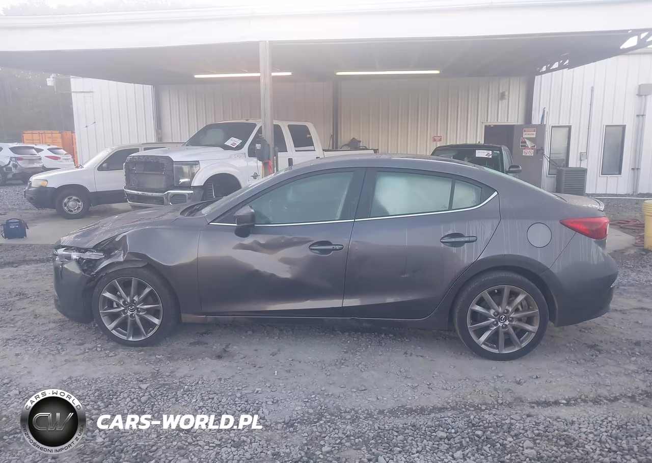 2018 Mazda Mazda3 Grand Touring VIN:3MZBN1W32JM238994 - 14