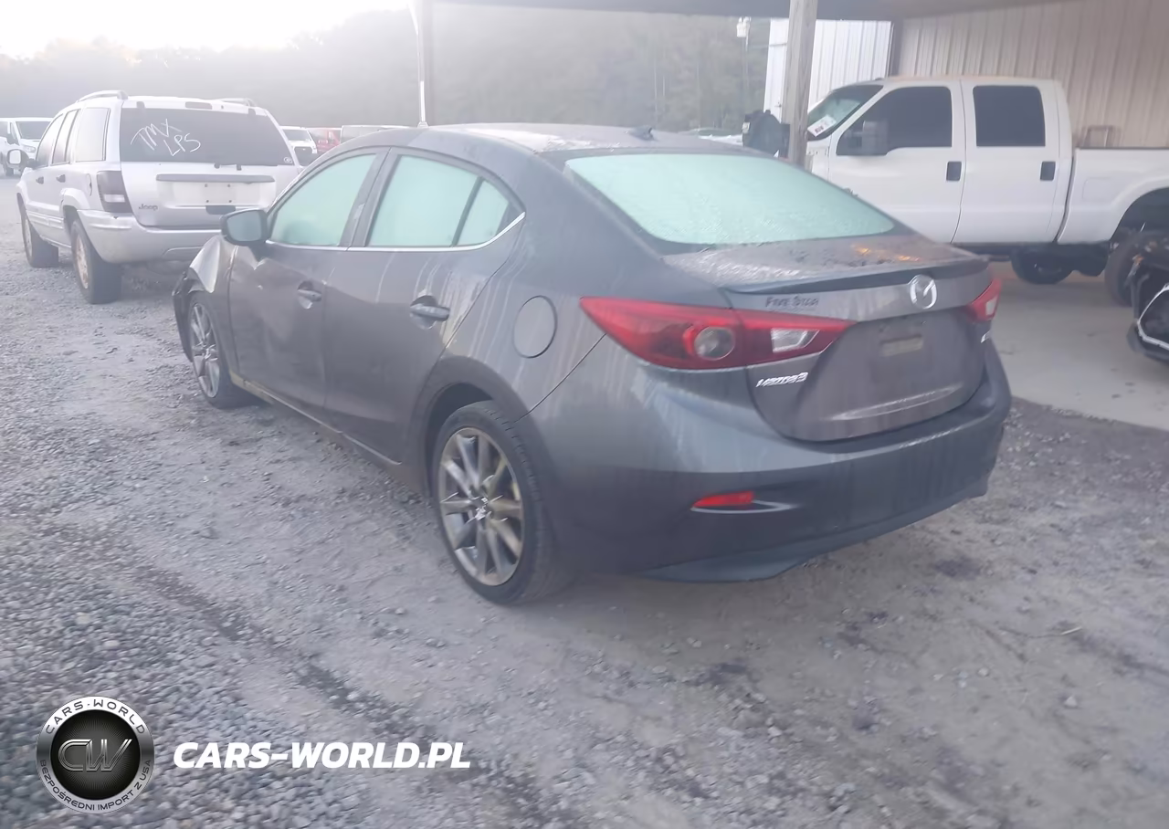 2018 Mazda Mazda3 Grand Touring VIN:3MZBN1W32JM238994 - 3