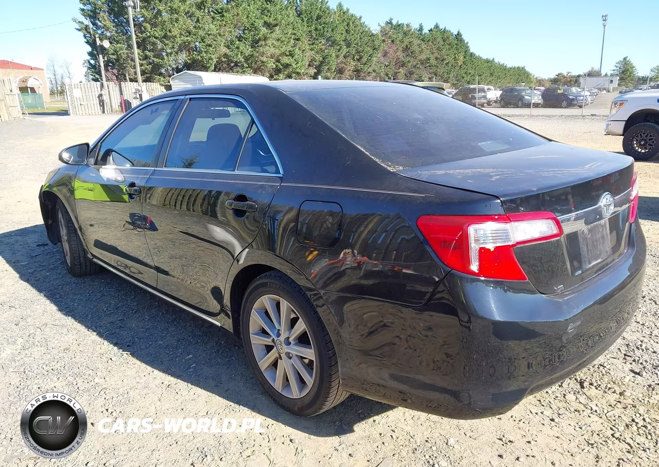 2013 Toyota Camry Xle VIN:4T4BF1FK7DR289643 - 3