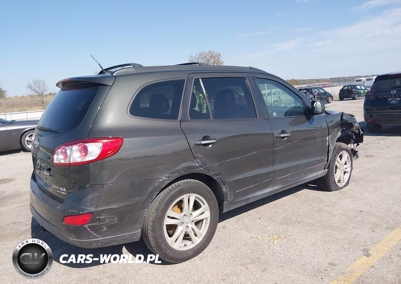 2011 Hyundai Santa Fe Limited V6 VIN:5XYZKDAGXBG063916 - 4